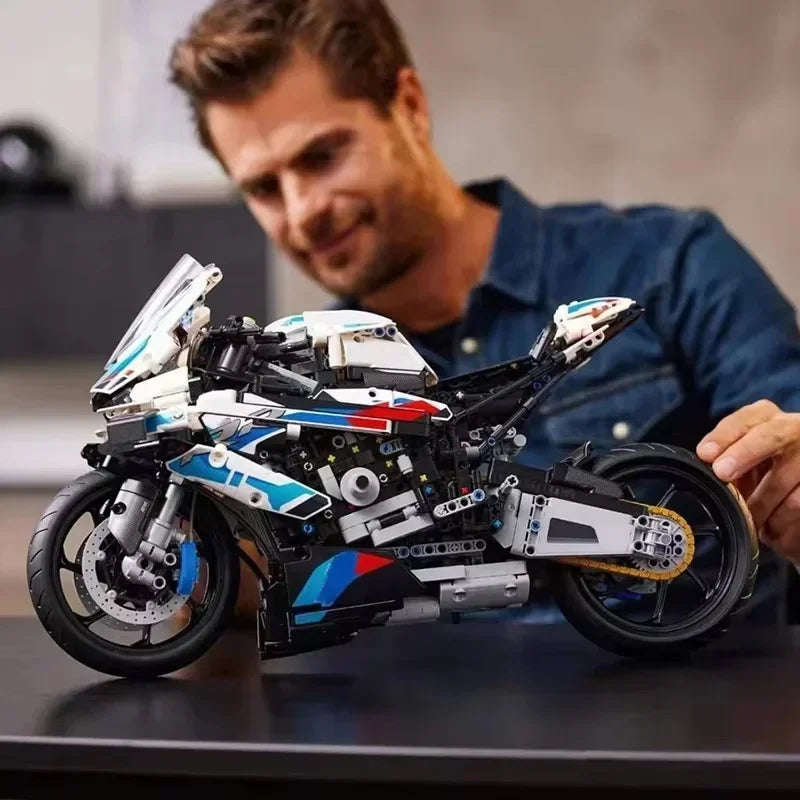 Motorcycle Building Block Assembly Expert 1920 Pieces