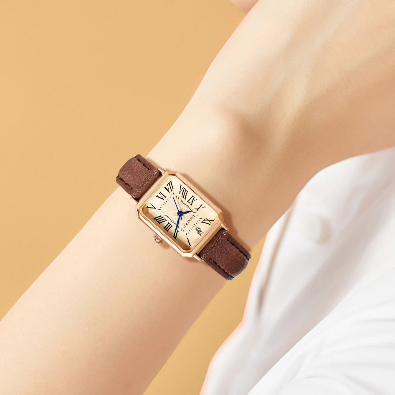 Retro Watch - Leather Strap