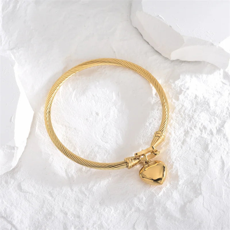 Gold Color Stainless Steel Heart Pendant Bracelet
