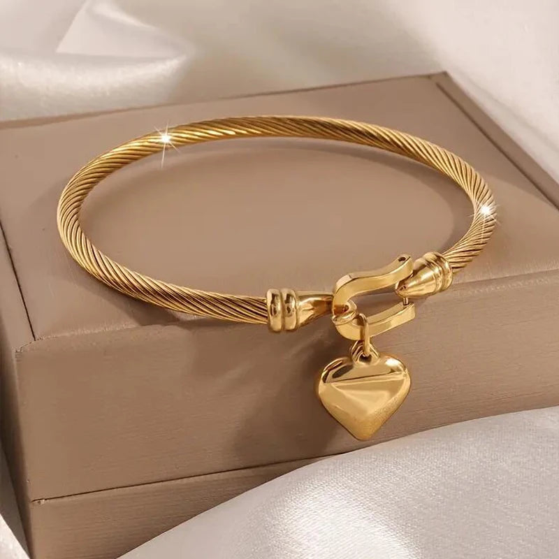 Gold Color Stainless Steel Heart Pendant Bracelet